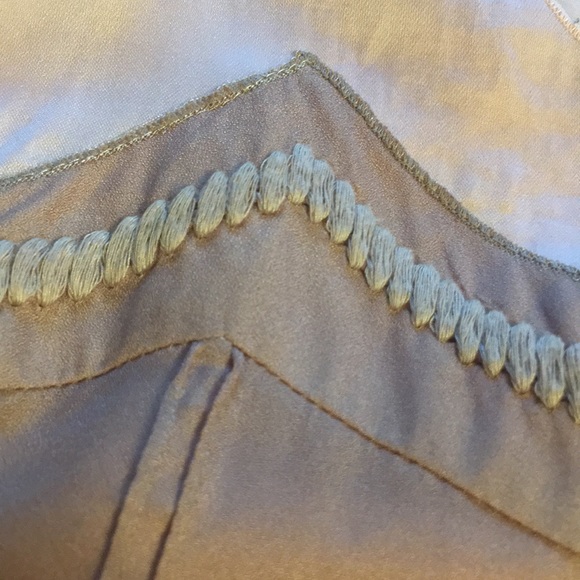 Loft Embroidered Tank Top - Picture 3 of 5